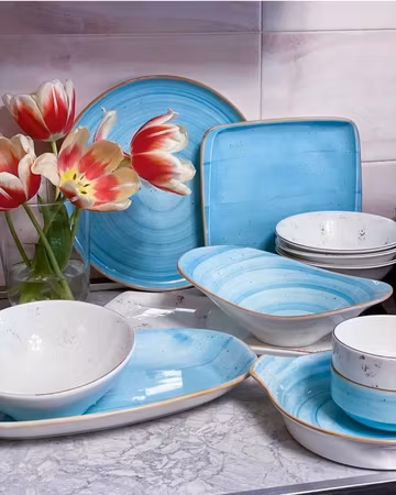 AQUA Oval Tallrik 31x24cm Moove