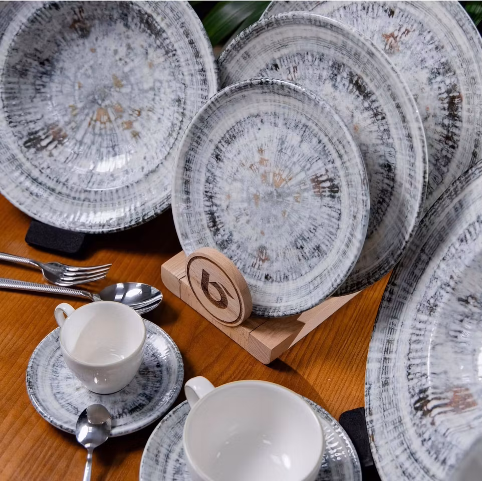 ODETTE OLIV Oval tallrik 36x28cm