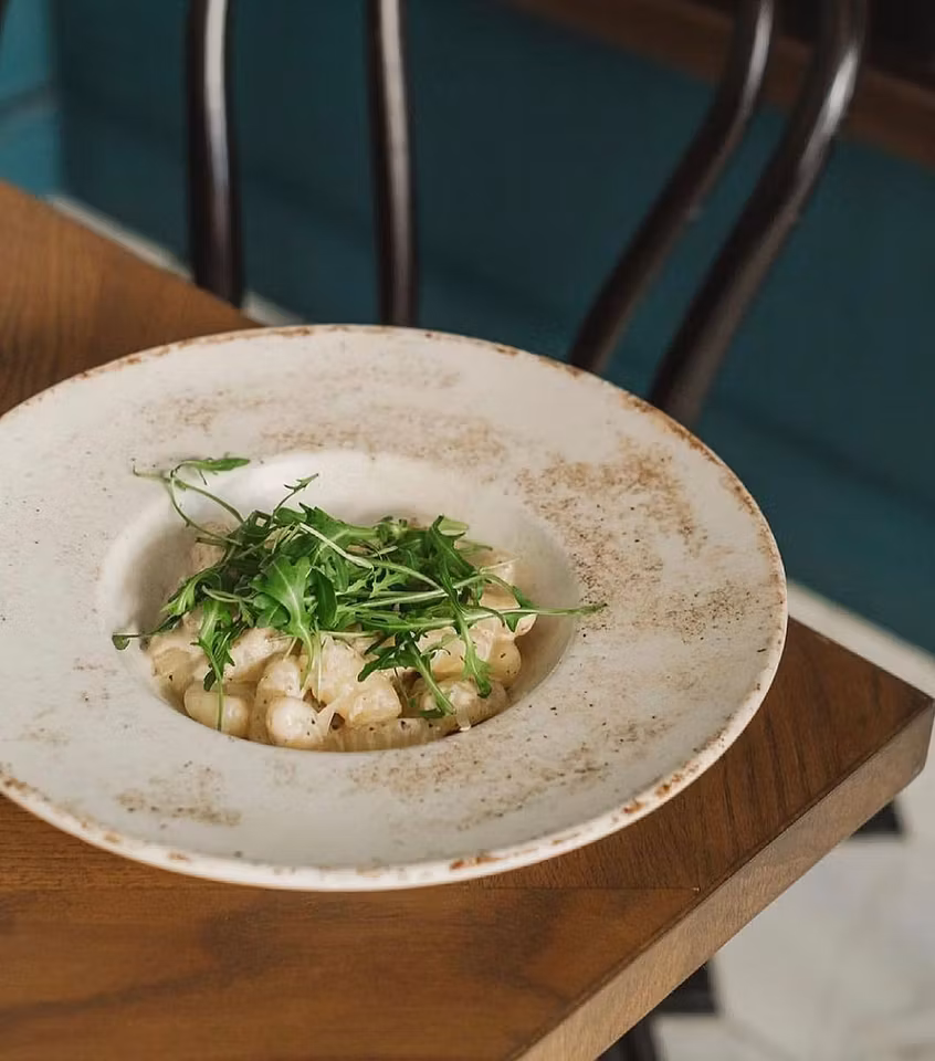 NACROUS Tallrik djup med brett bräm, D28cm