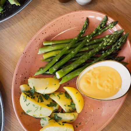 Terracotta -LIFESTYLE Tallrik Oval 28x22cm