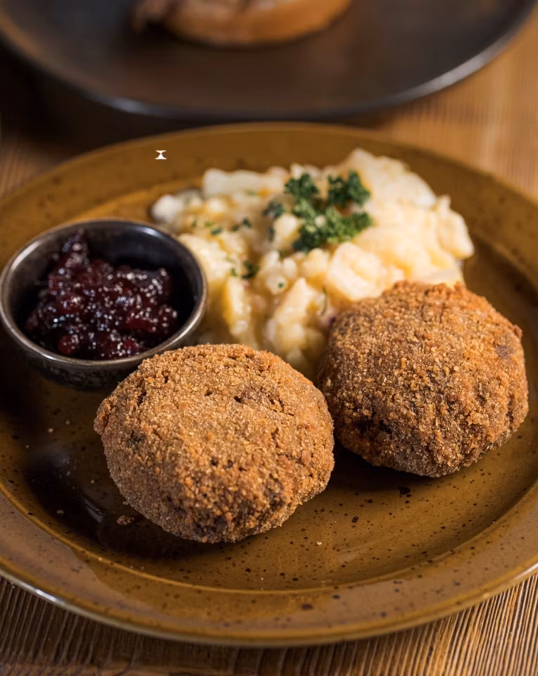 Country Range Flat Assiett D19cm, bred kant