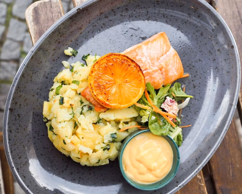 Highland - LIFESTYLE Tallrik Oval 32x25cm