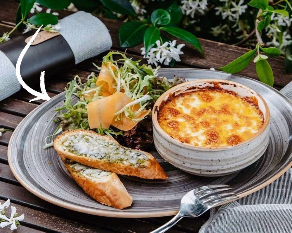 SPACE Oval Tallrik 31x24cm Moove