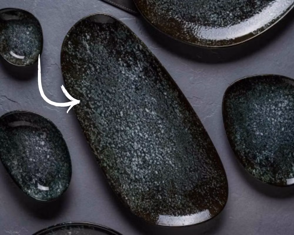 COSMOS BLACK tallrik D36cm