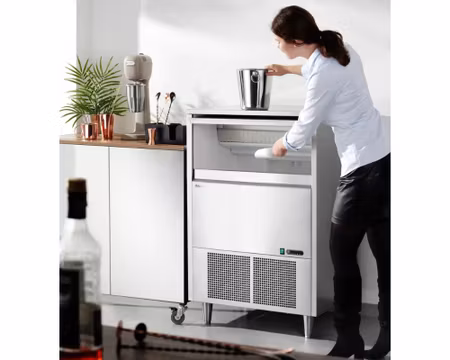 Ismaskin Arktis Med Automatisk rengöring, Luftkyld 80kg/dygn-Binge 45kg,HENDI