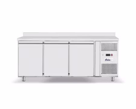 Frysbänk Arktic Profi Line 700 Serien, 3 Dörrar 1796x700x879mm 420Liter, HENDI