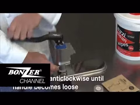 Konservöppnare, Bonzer