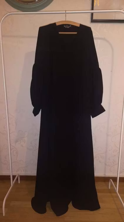 Lyx Nidha Abaya i 3 färger!