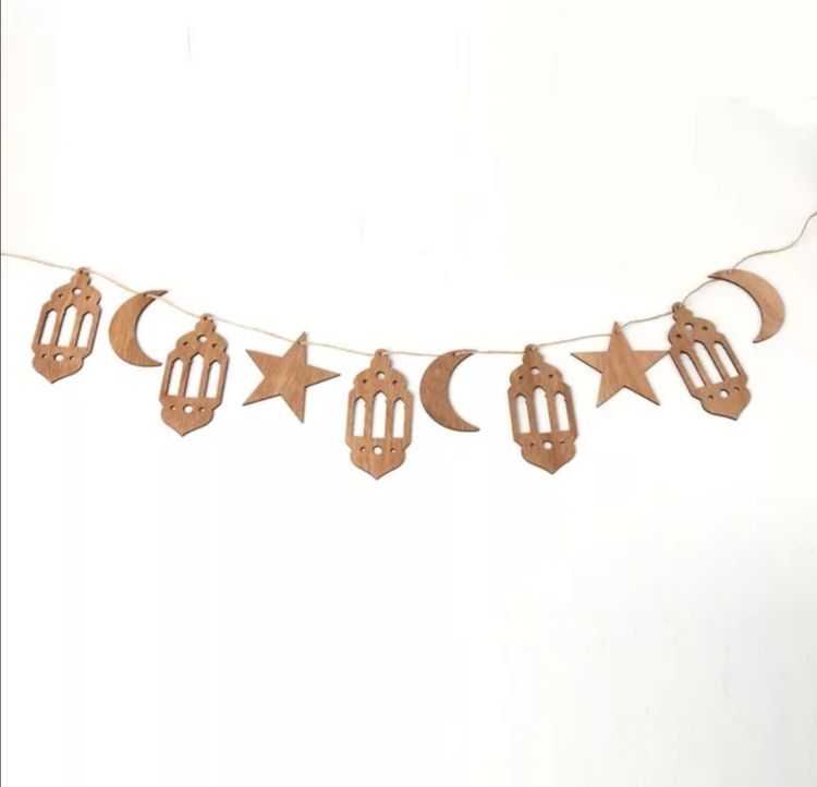 Elegant träbanner: Måne, Lykta & Stjärna
