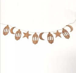 Elegant träbanner: Måne, Lykta & Stjärna