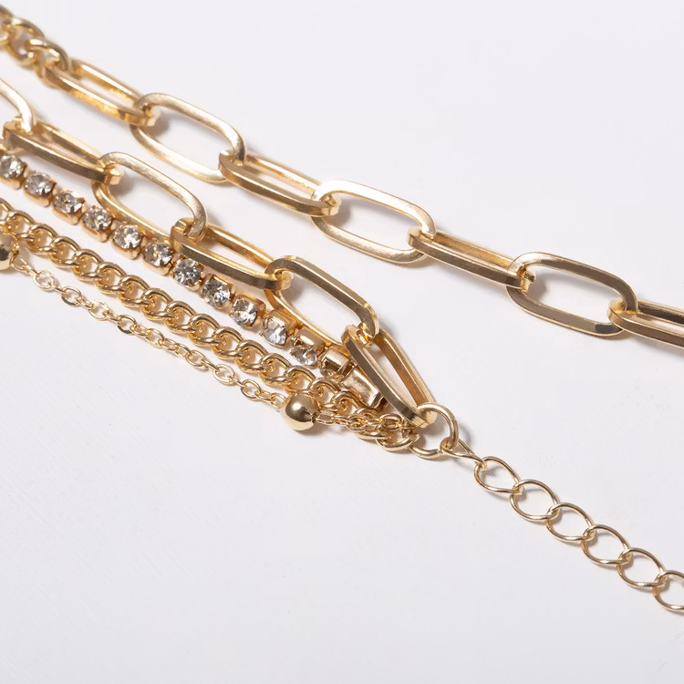 Geometrisk Armband med OT-stängning & Strassdesign.