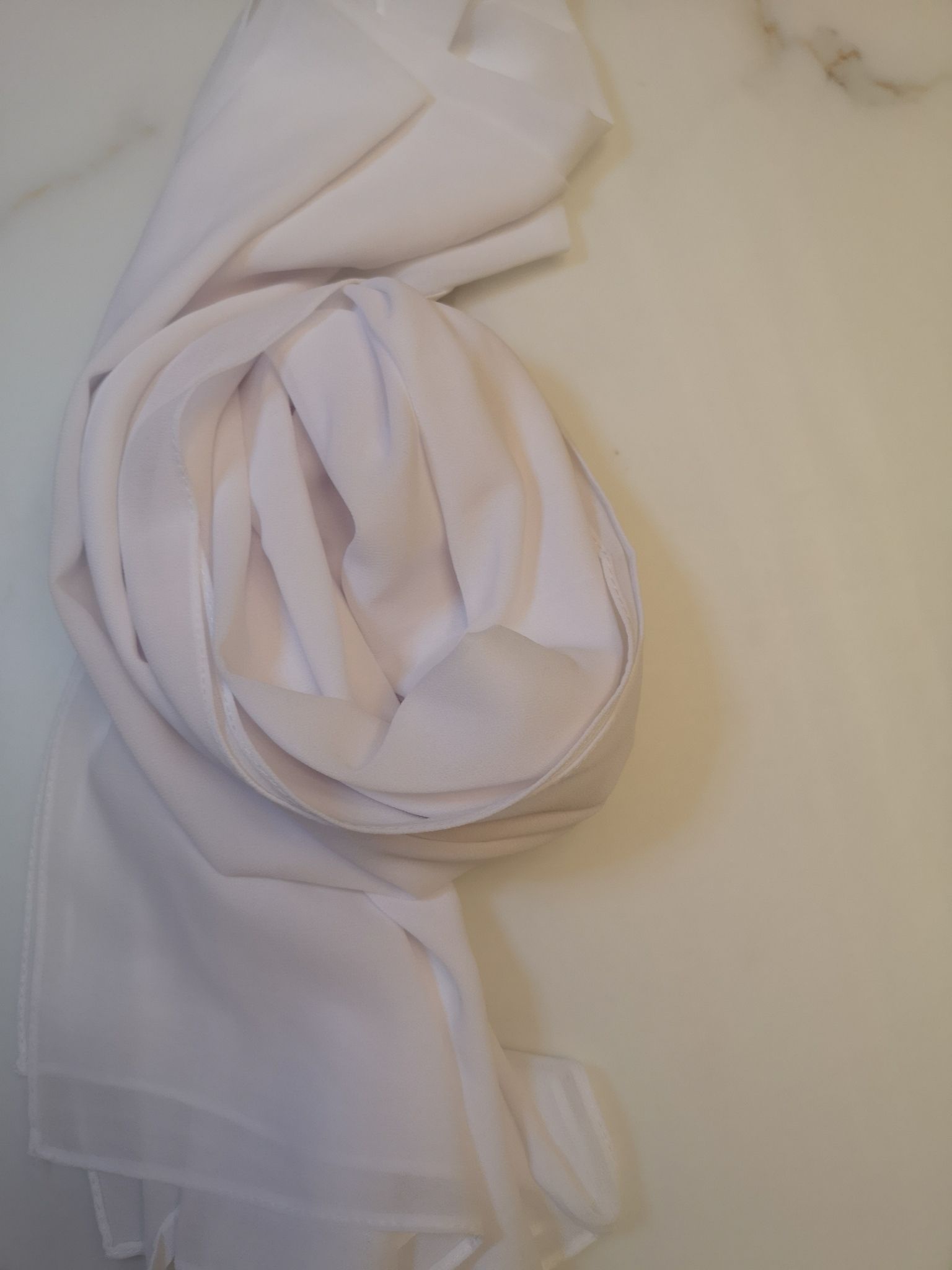 Exklusiv Chiffonhijab - 62 Färger, Hög Kvalitet!