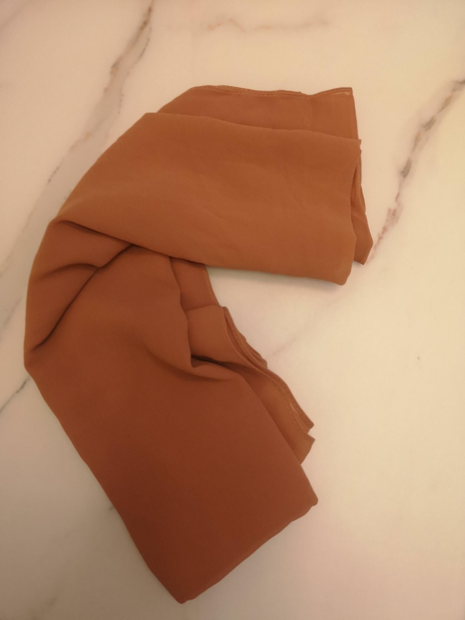 Exklusiv Chiffonhijab - 62 Färger, Hög Kvalitet!