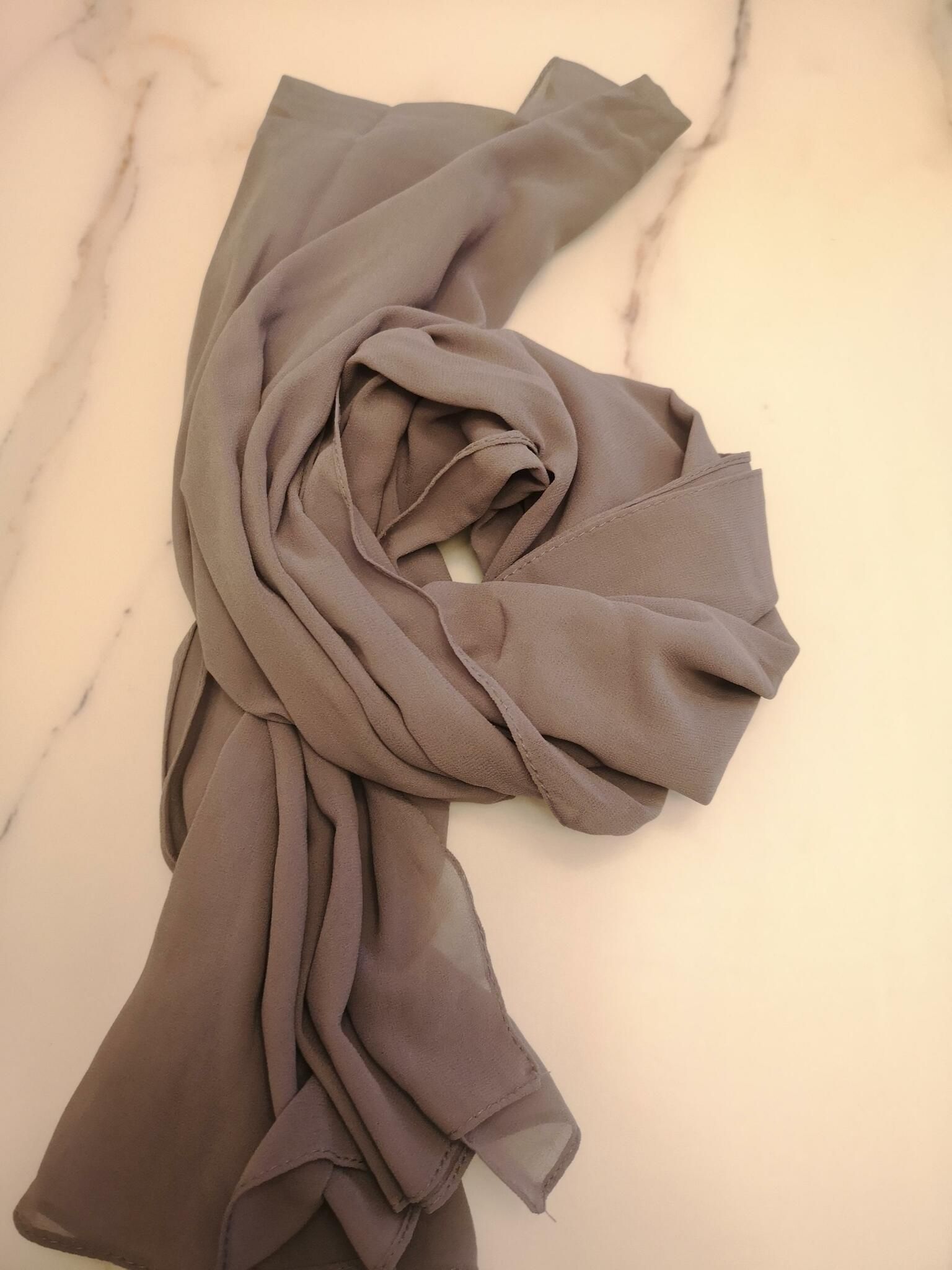 Exklusiv Chiffonhijab - 62 Färger, Hög Kvalitet!