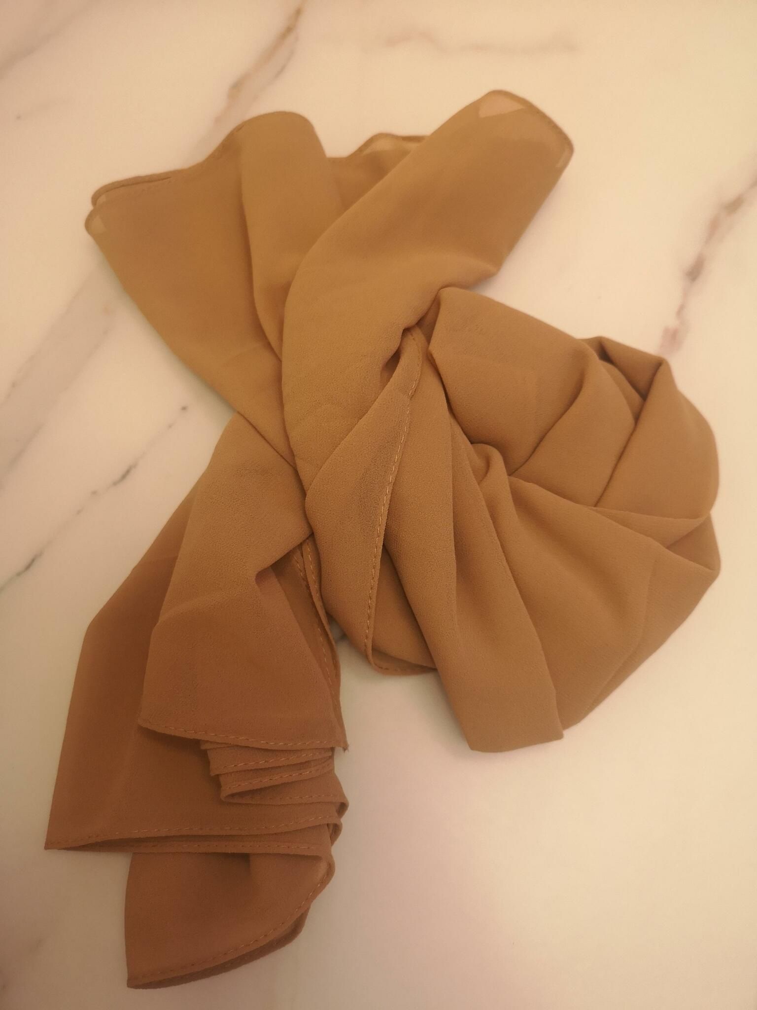 Exklusiv Chiffonhijab - 62 Färger, Hög Kvalitet!