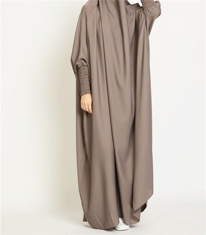 Lyxig Jilbab i Fin Silk: Färgrik, Mjuk & Glansig!