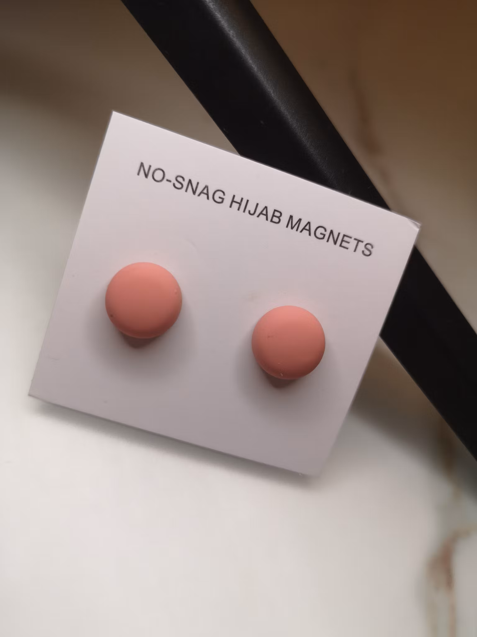 Köp nu: Maxstyrka Hijab Magneter i flera färger!