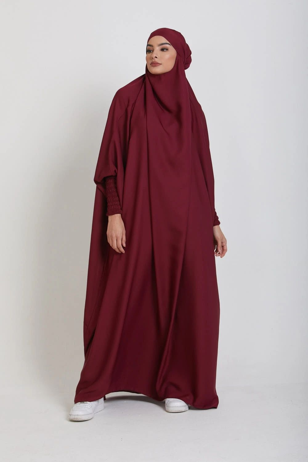 Lyxig Jilbab i Fin Silk: Färgrik, Mjuk & Glansig!