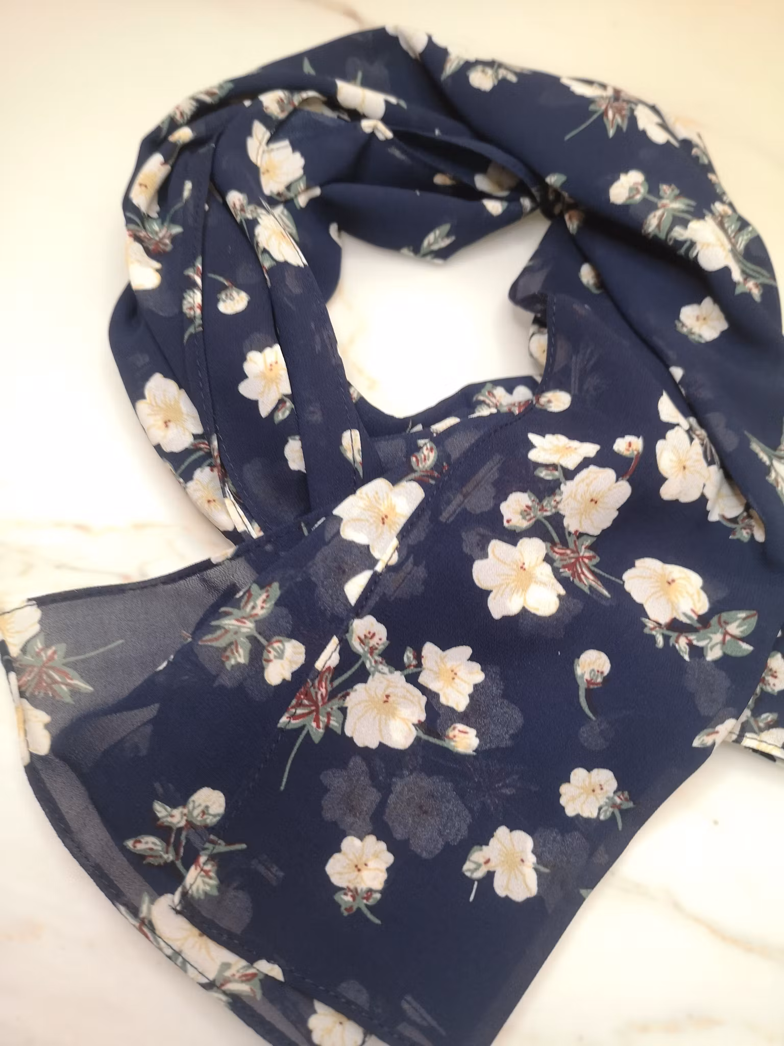 Mjuk Blommig Chiffonhijab för alla säsonger