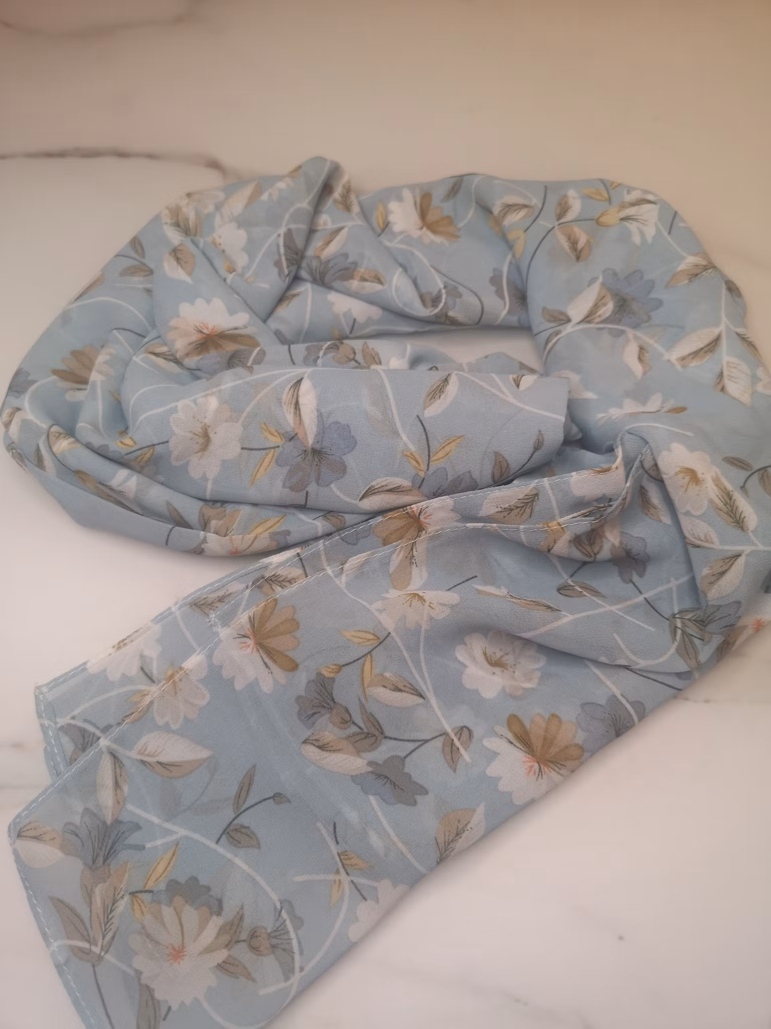 Mjuk Blommig Chiffonhijab för alla säsonger