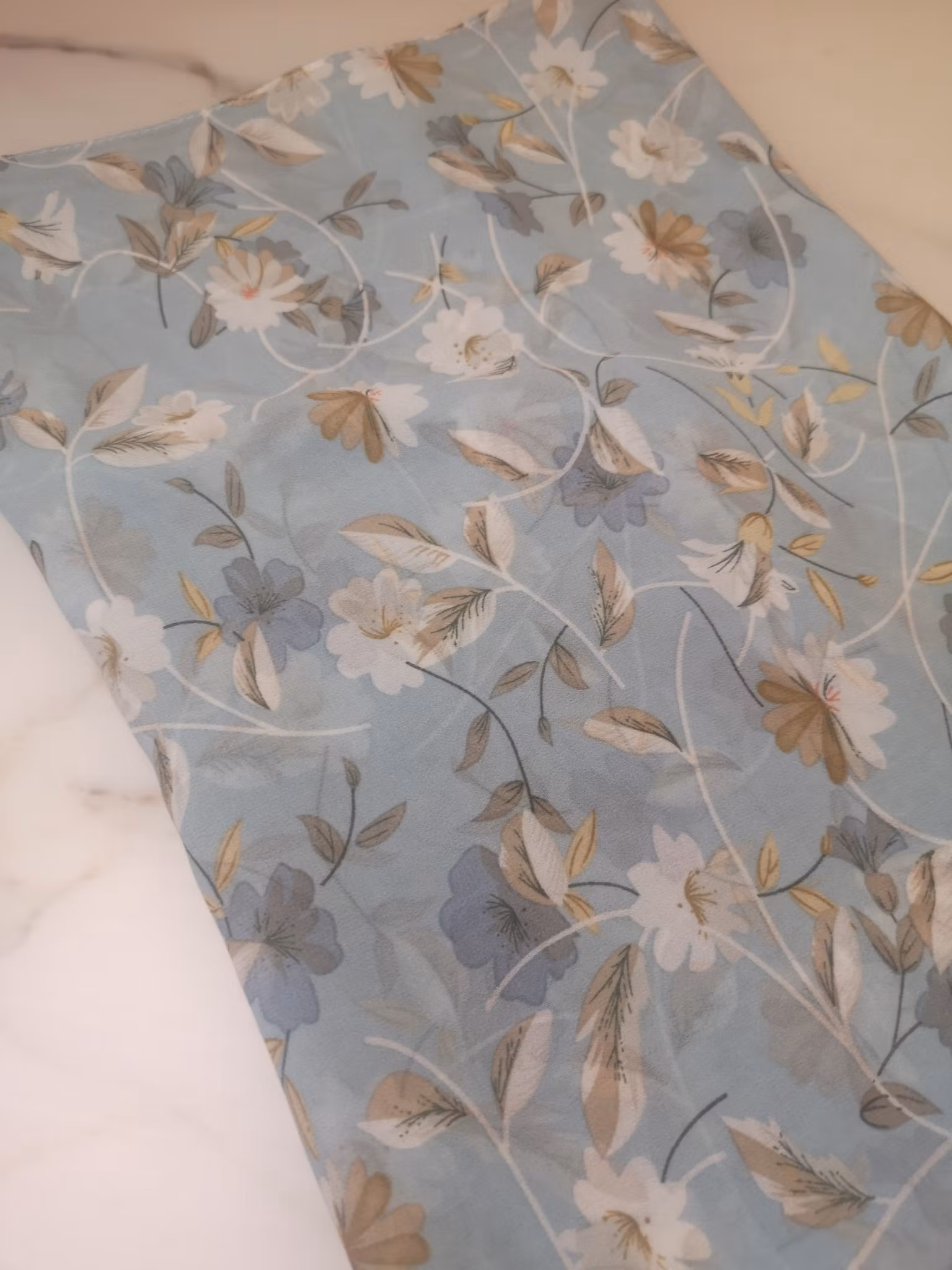 Mjuk Blommig Chiffonhijab för alla säsonger