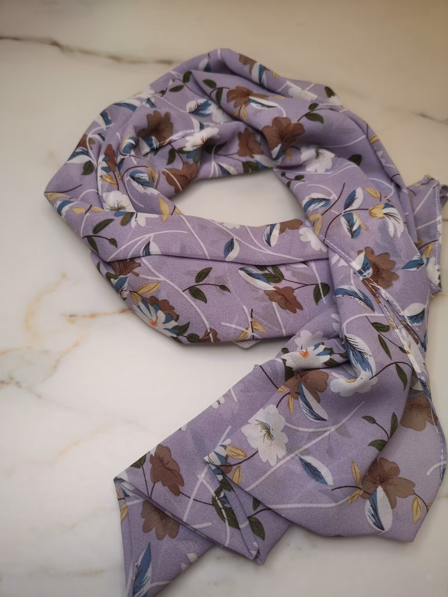 Mjuk Blommig Chiffonhijab för alla säsonger