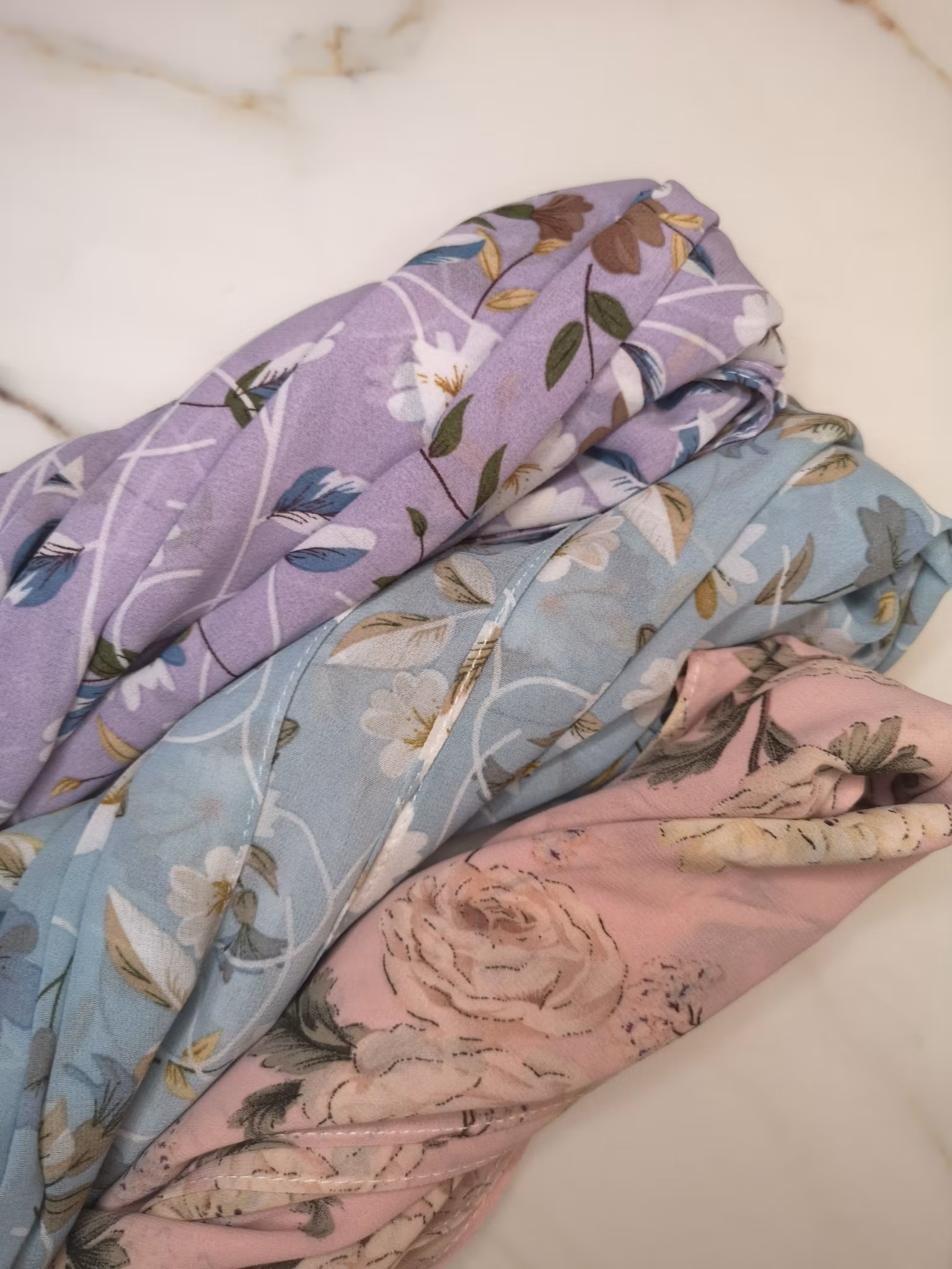 Mjuk Blommig Chiffonhijab för alla säsonger
