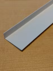 1 st / Sido-skena PVC-Vit VINKLAD (NY) 30 x 10 mm UTAN tejp (140-170 cm)