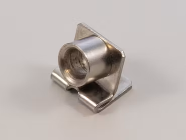 PC-ögla genomföring (A02K)