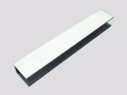 1 st / Spår-sido-skena LUISA 25x18 mm typ BL25 med tejp (max 130-170 cm)