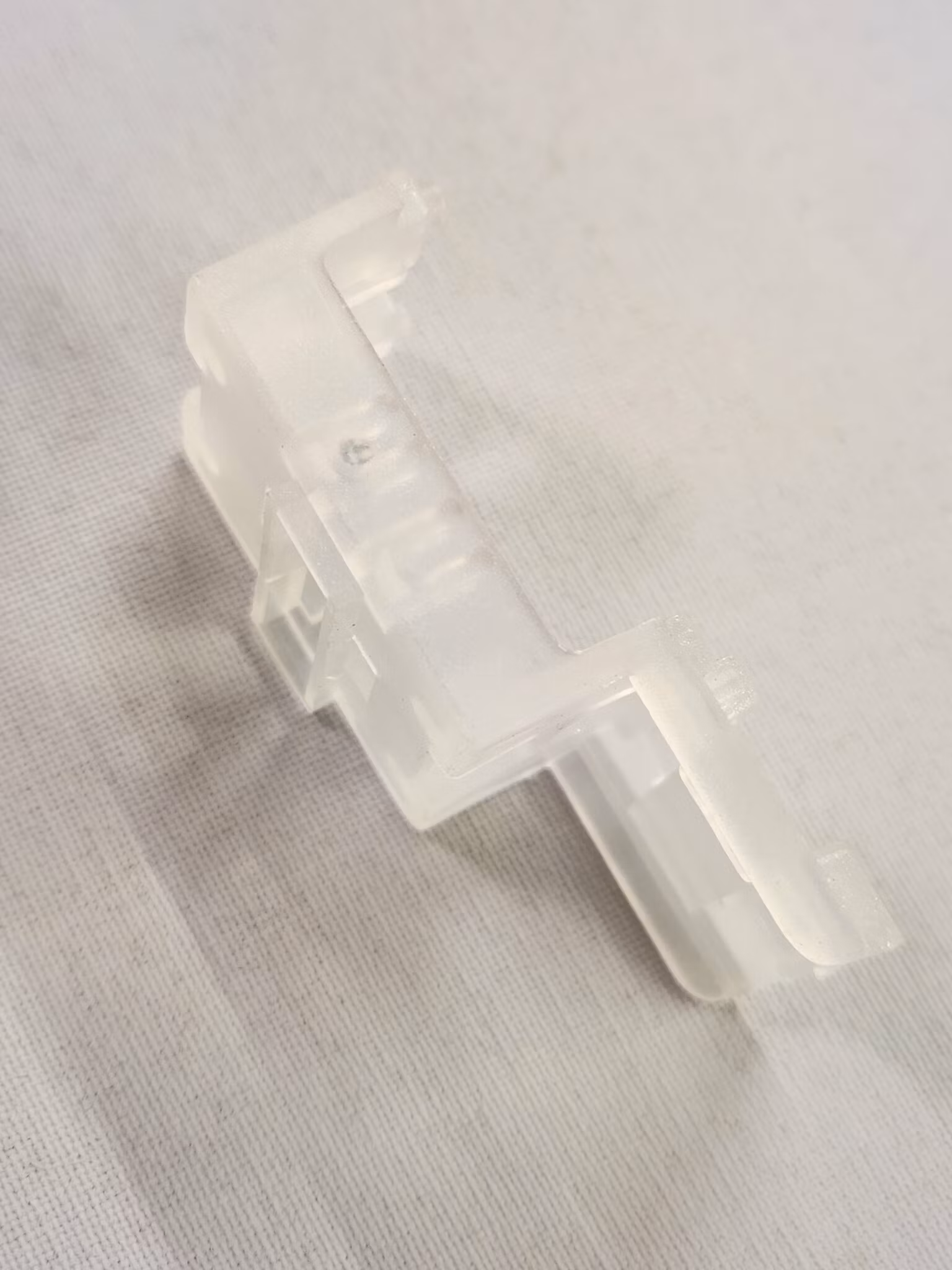 Lagerbox med integrerad upphängningsbygel 19x27 mm och plast rulle (GL22)