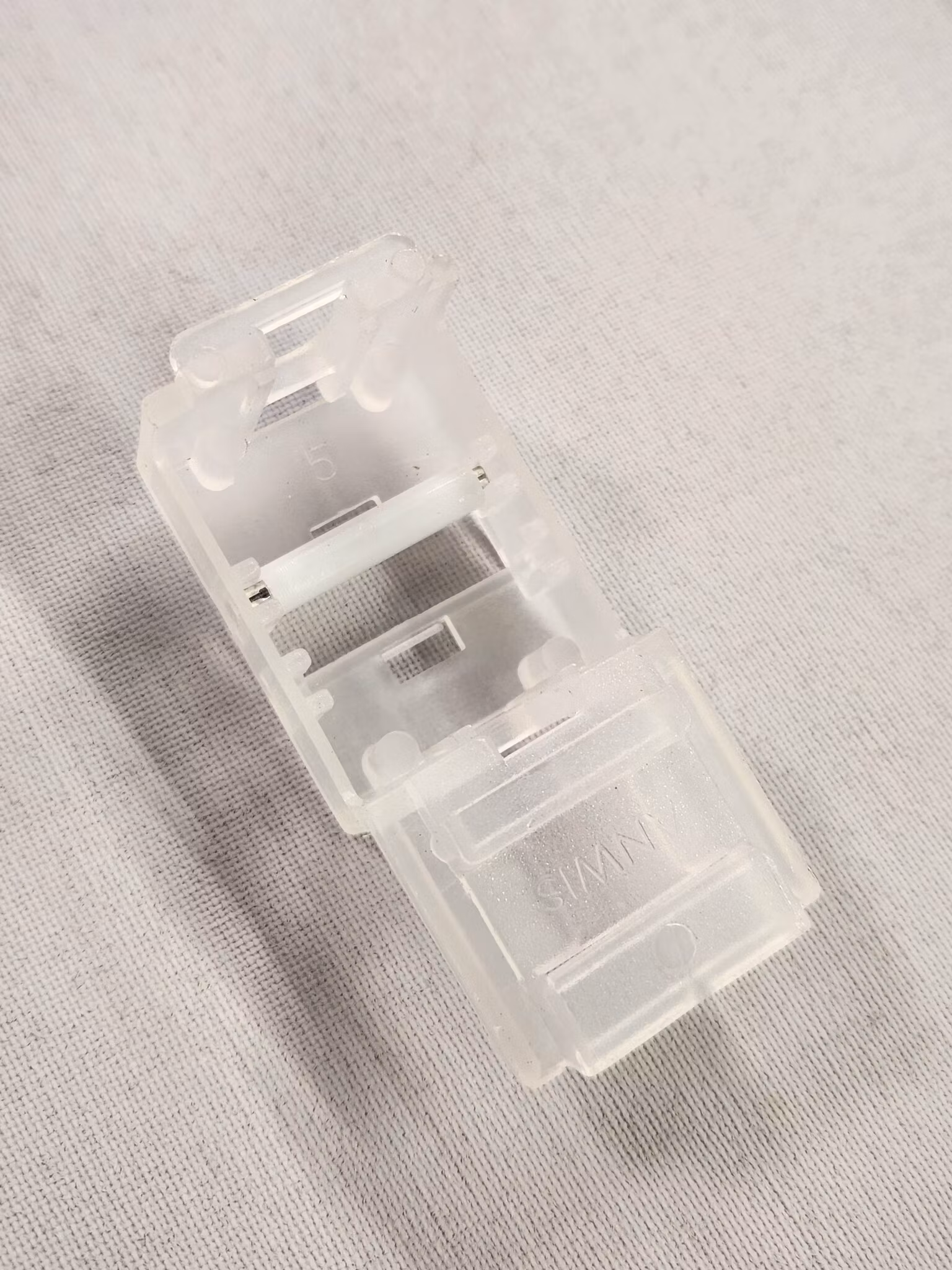 Lagerbox med integrerad upphängningsbygel 19x27 mm och plast rulle (GL22)