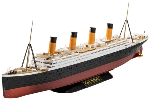 Revell RMS Titanic 1:600 45 cm plastbyggesett