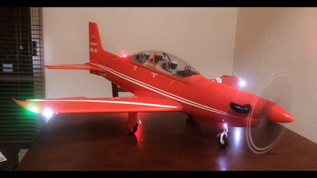 FMS 1,1 meter Pilatus PC-21 PNP with Reflex Technology (FMS087P-REF)