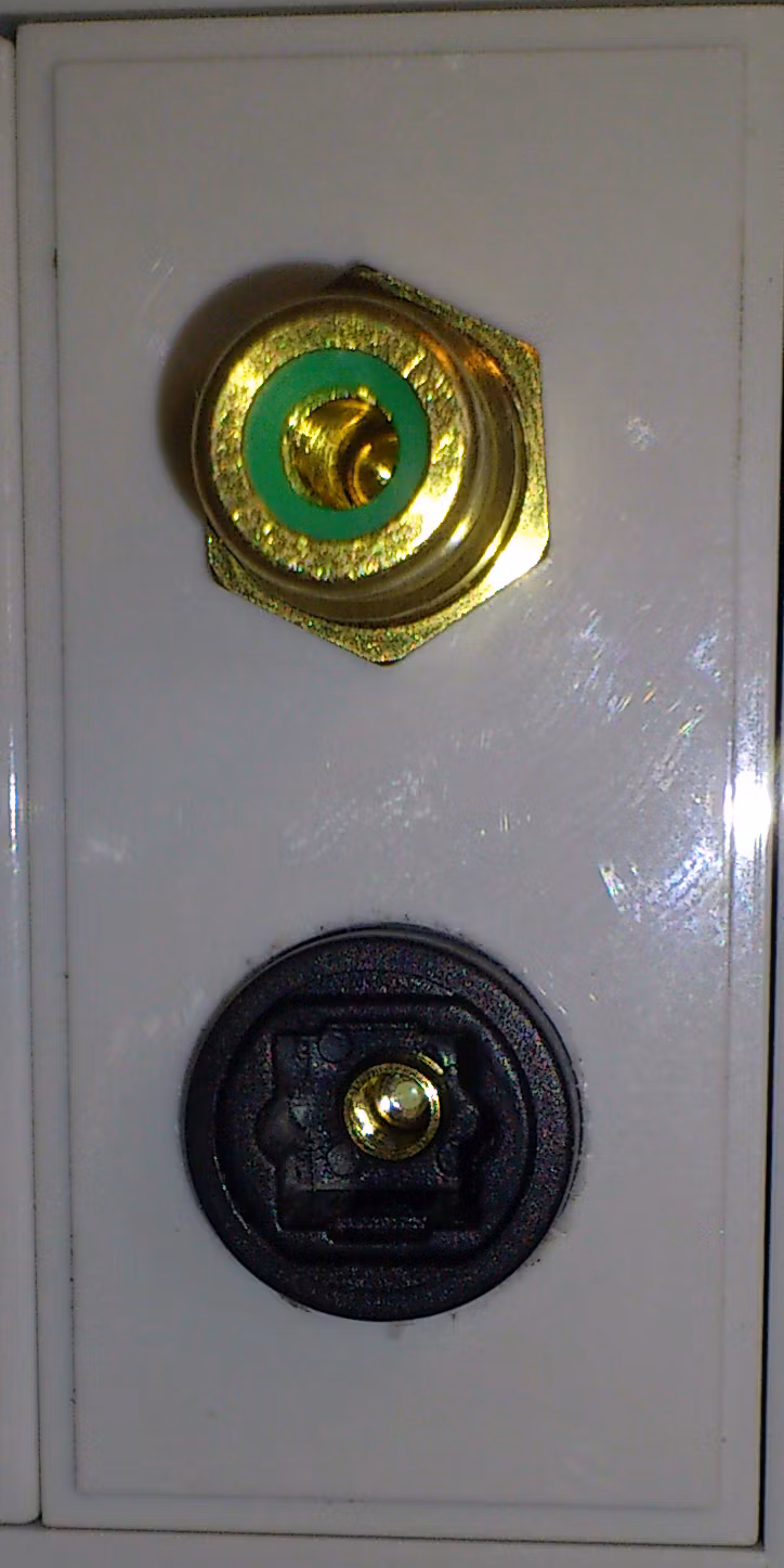 Digitaltvexperten Modul Vägguttag koax + Toslink