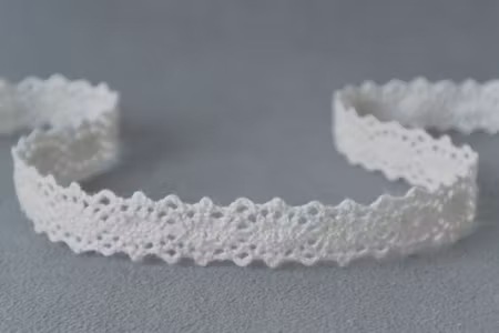 Ljusgrå spets 1,1cm