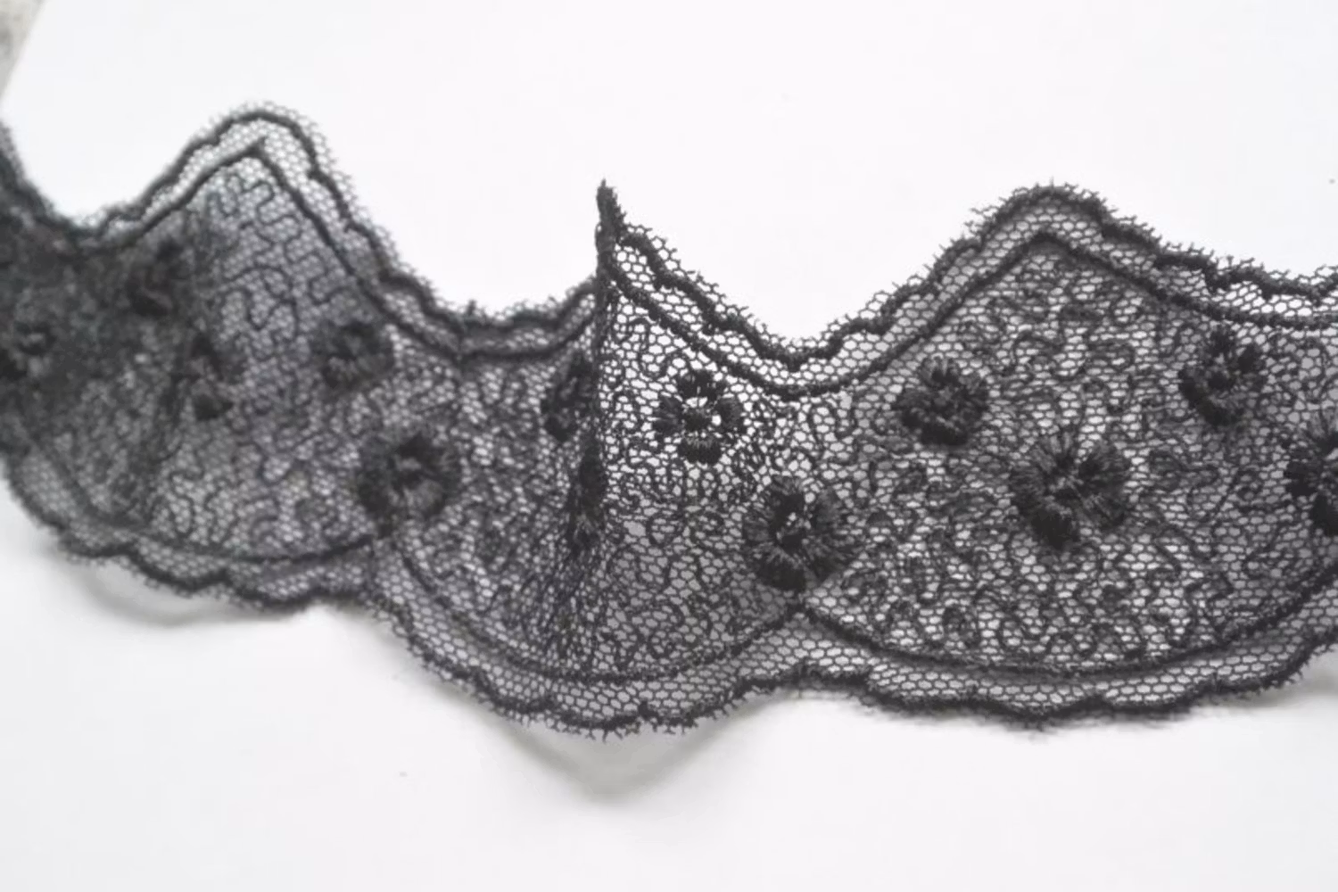 Svart tyllspets, 4,5 cm