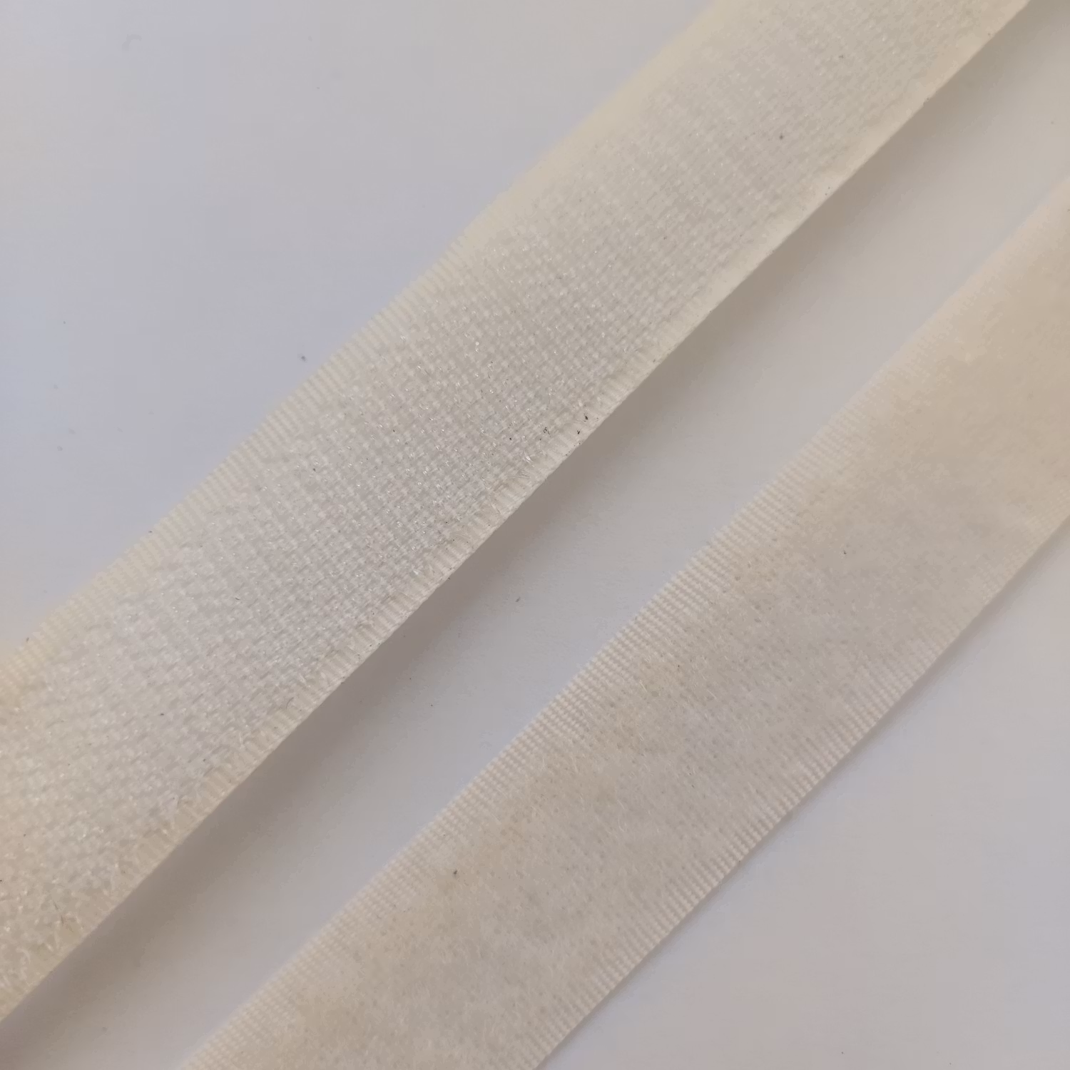Kardborreband, crème, 20 mm