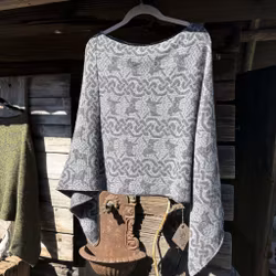 Poncho Celtic pattern