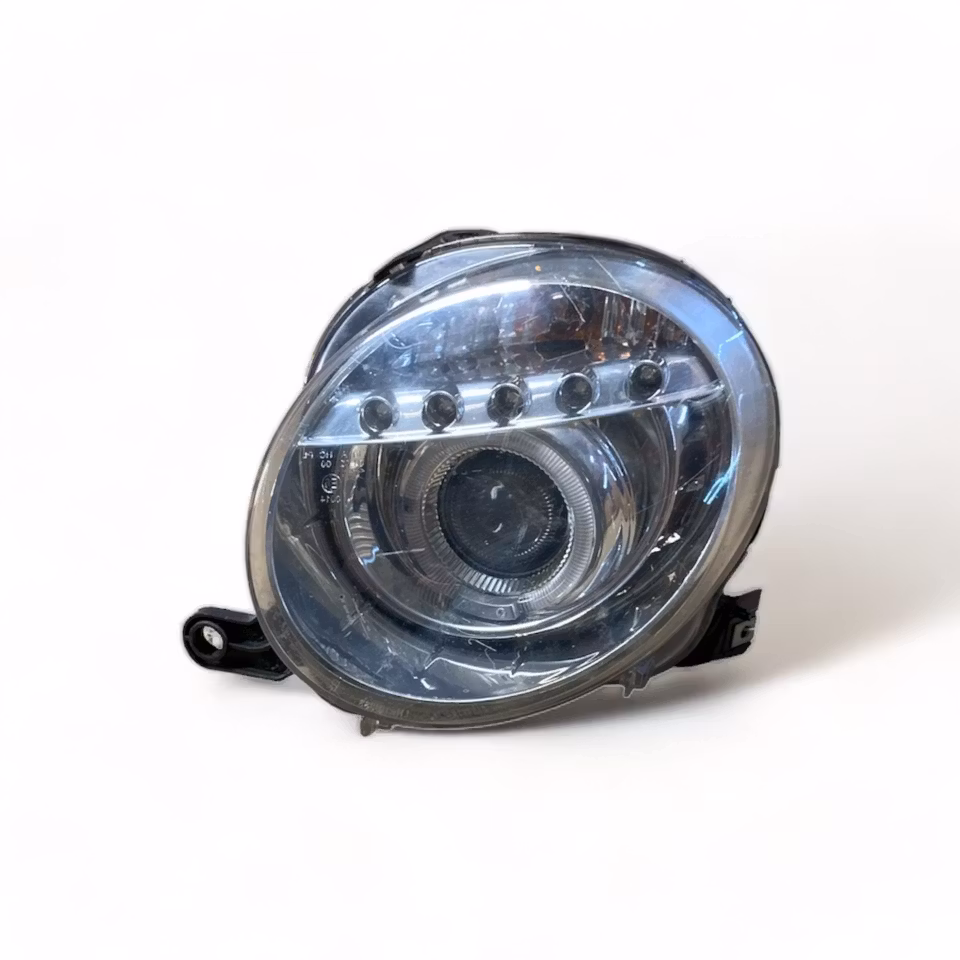 Strålkastare vänster fram - Bellier B8 2018 (Beg) Reparerade fästen