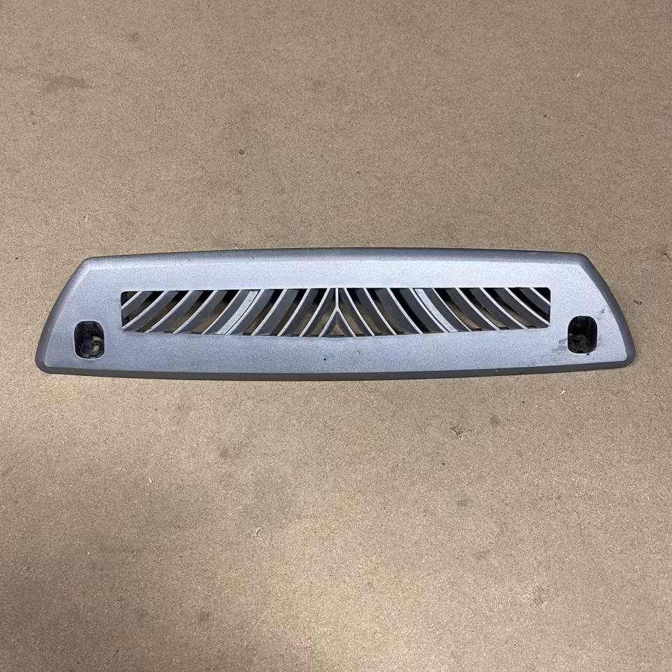 Ventilationsgaller Grå - Ligier  JS50/JS50L/IXO  (Beg)