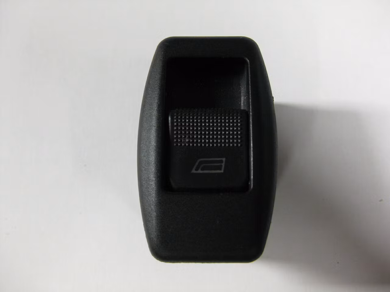 Knapp fönsterhissreglage  -Passar Aixam  (Beg)