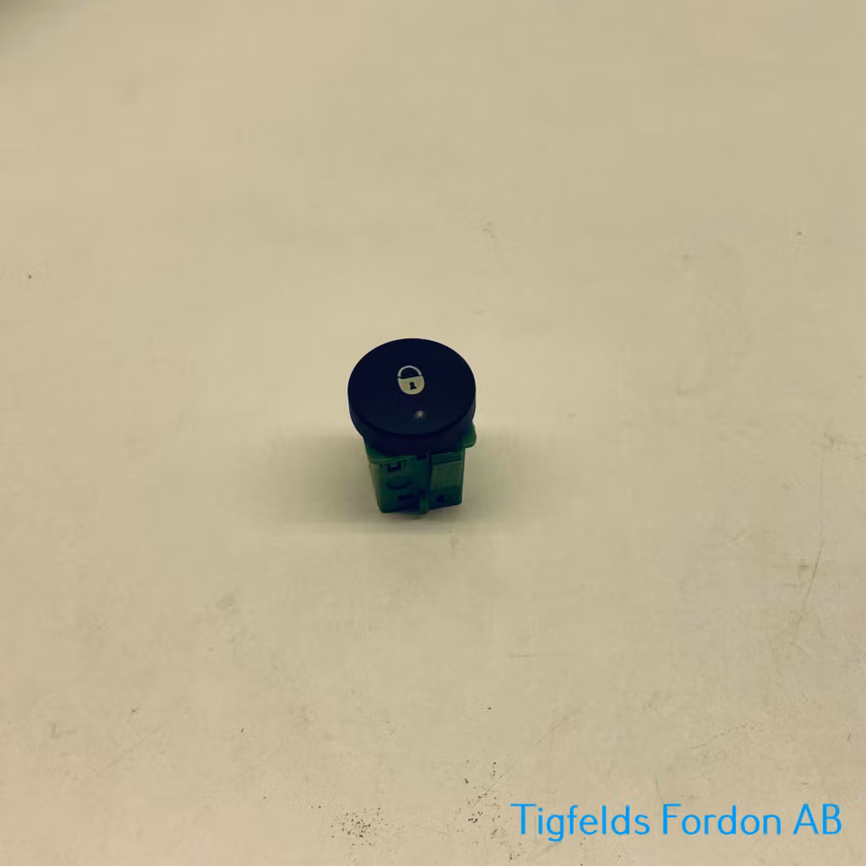 Button for central locking - Ligier JS50/JS50L/IXO (Used)