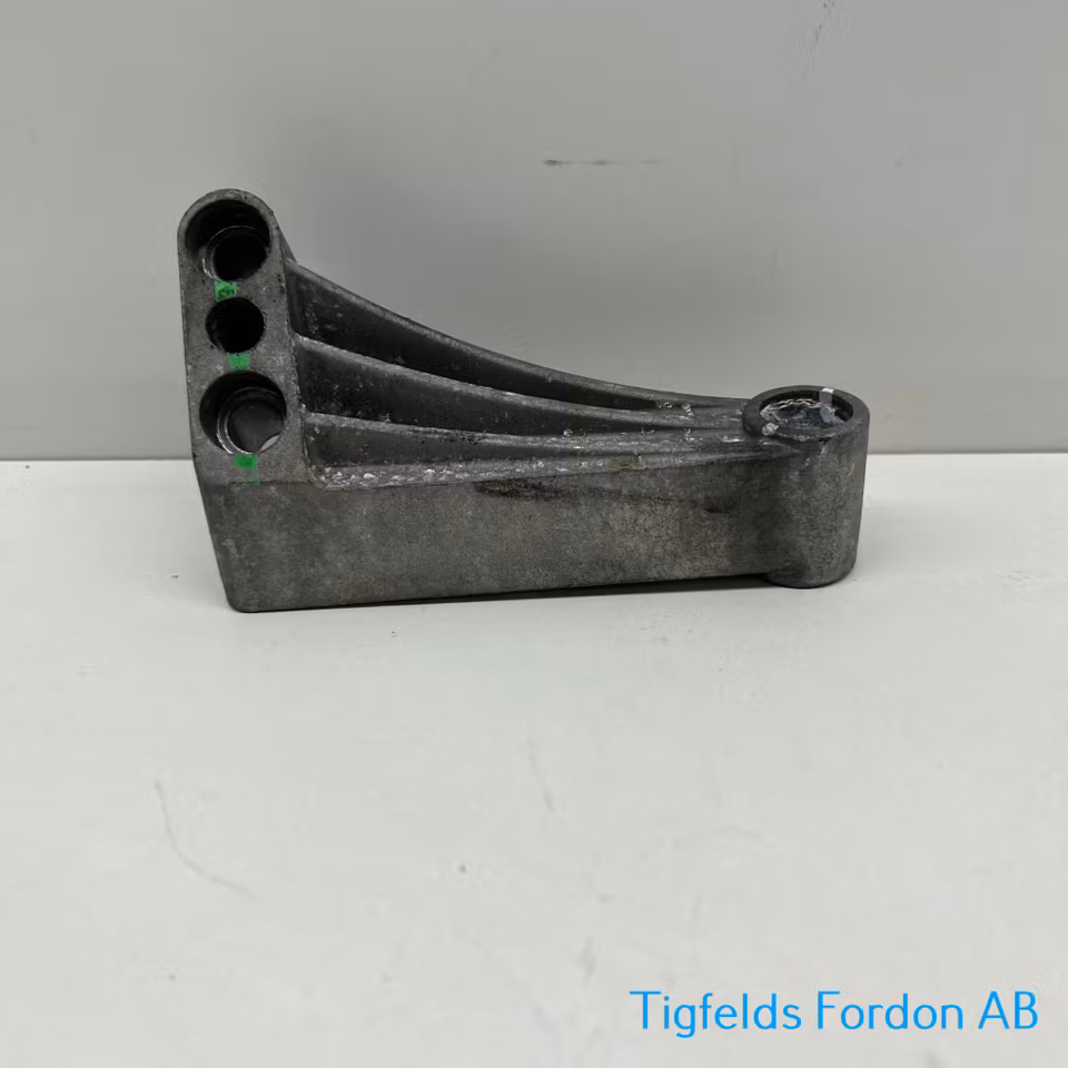 Främre motorfäste DCI - Ligier V1/2/3 Höger (Beg)