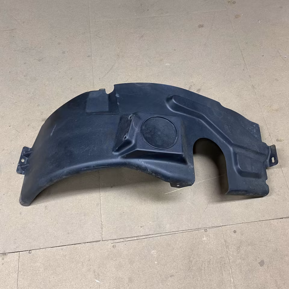 Innerskärm höger fram - Ligier IXO (Beg)