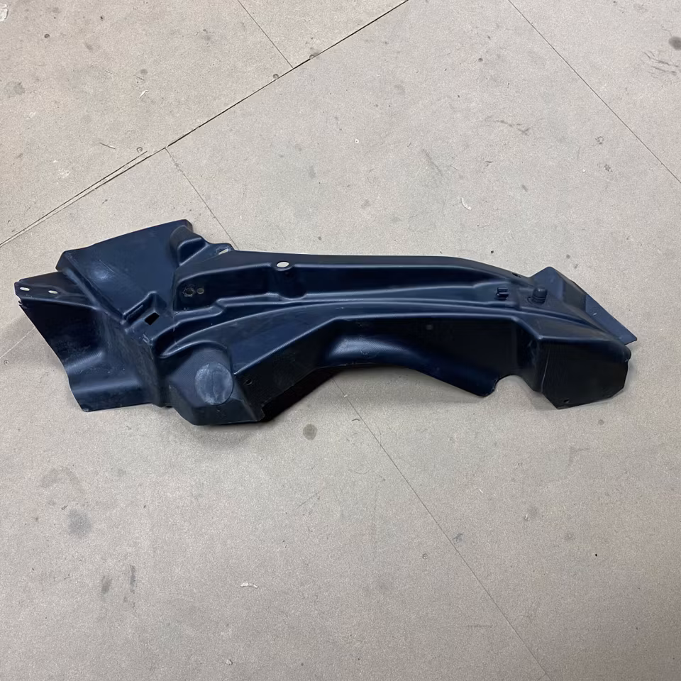 Innerpanel motorutrymme vänster fram - Ligier JS50/L V1 (Beg)