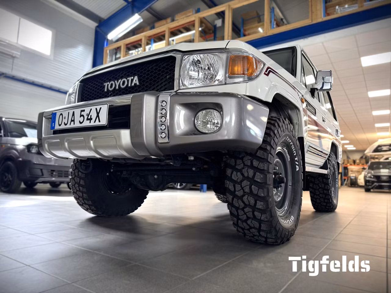 Toyota Land Cruiser GRJ71 4.0 V6