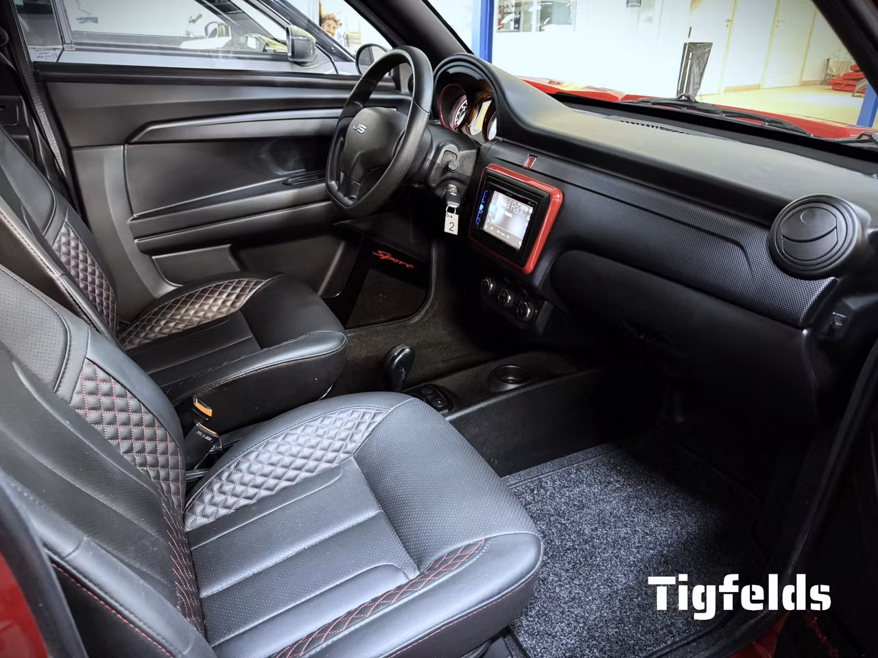 Ligier JS60 Sport Ultimate (Power steering & AC) - 1669 SEK/mån