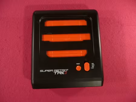 Super Retro Trio konsol inkl. 2 st handkontroller OBS LÄS!
