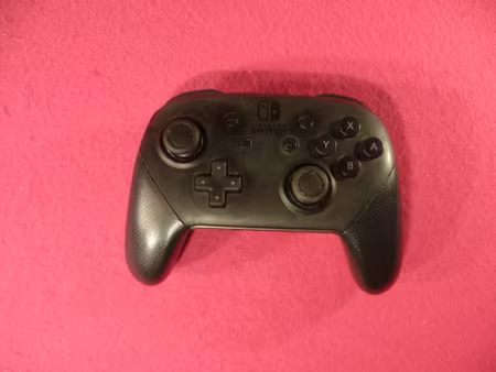 Nintendo Switch Pro Controller (Beg)
